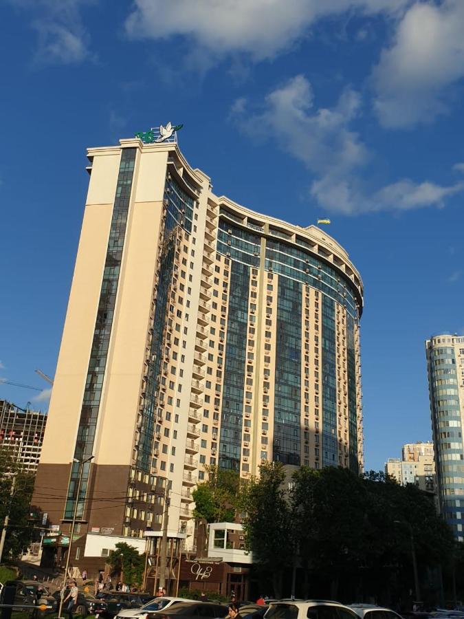 Sunny Apartments Near The Sea On Genuezskaya Odessa Dış mekan fotoğraf